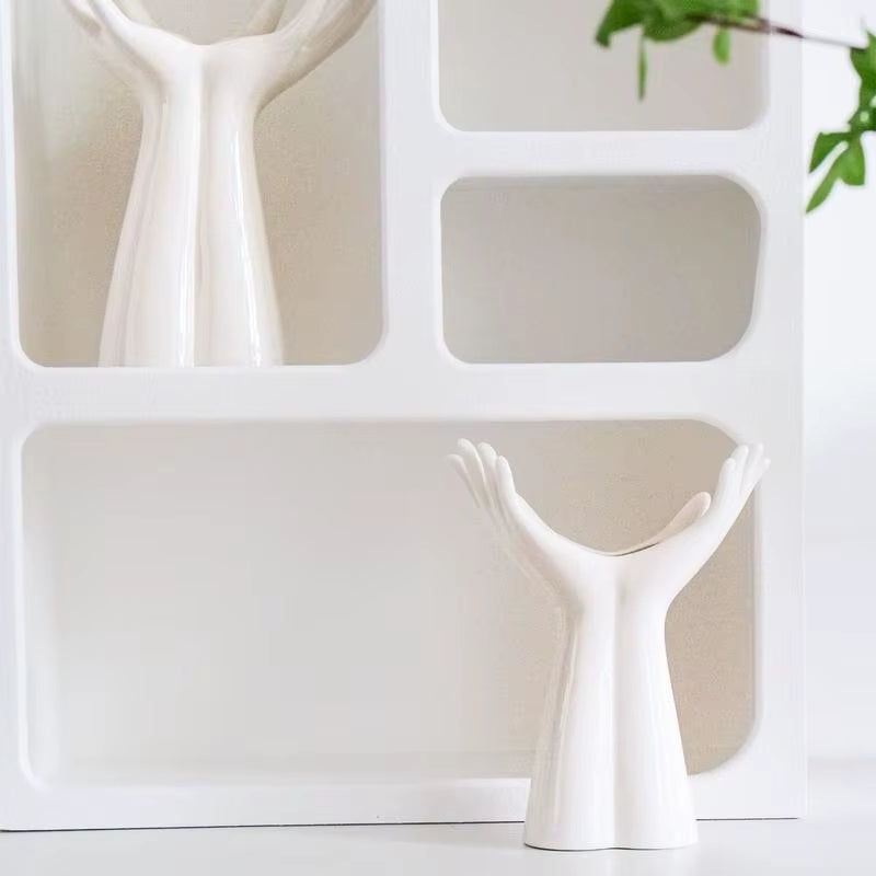 Hand Ceramics Vase Nordics Style Hand Shaped Flowers Vase Modern Home Office Decor for Creative Living Room Tabletop Ornament